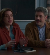 Emily_in_Paris_S02E04_WEBRip_x264-ION10_0855.jpg