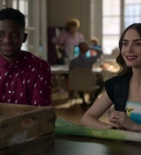 Emily_in_Paris_S02E04_WEBRip_x264-ION10_0894.jpg