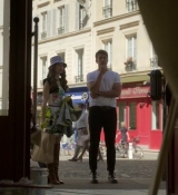 Emily_in_Paris_S02E04_WEBRip_x264-ION10_0908.jpg