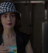 Emily_in_Paris_S02E04_WEBRip_x264-ION10_1154.jpg