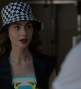 Emily_in_Paris_S02E04_WEBRip_x264-ION10_1167.jpg