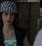 Emily_in_Paris_S02E04_WEBRip_x264-ION10_1171.jpg