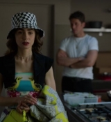 Emily_in_Paris_S02E04_WEBRip_x264-ION10_1191.jpg