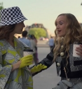 Emily_in_Paris_S02E04_WEBRip_x264-ION10_1235.jpg