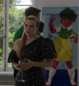Emily_in_Paris_S02E04_WEBRip_x264-ION10_1463.jpg
