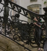 Emily_in_Paris_S02E04_WEBRip_x264-ION10_1468.jpg