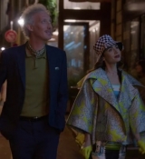 Emily_in_Paris_S02E04_WEBRip_x264-ION10_1594.jpg