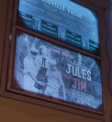 Emily_in_Paris_S02E04_WEBRip_x264-ION10_1609.jpg