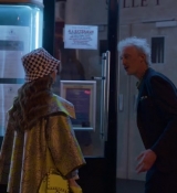 Emily_in_Paris_S02E04_WEBRip_x264-ION10_1613.jpg