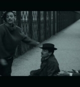 Emily_in_Paris_S02E04_WEBRip_x264-ION10_1651.jpg