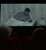 Emily_in_Paris_S02E04_WEBRip_x264-ION10_1694.jpg