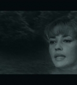 Emily_in_Paris_S02E04_WEBRip_x264-ION10_1702.jpg