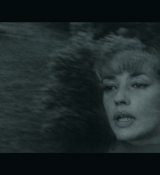 Emily_in_Paris_S02E04_WEBRip_x264-ION10_1703.jpg