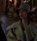 Emily_in_Paris_S02E04_WEBRip_x264-ION10_1791.jpg