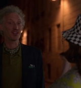 Emily_in_Paris_S02E04_WEBRip_x264-ION10_1796.jpg