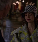 Emily_in_Paris_S02E04_WEBRip_x264-ION10_1799.jpg