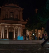 Emily_in_Paris_S02E04_WEBRip_x264-ION10_1814.jpg