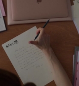 Emily_in_Paris_S02E04_WEBRip_x264-ION10_1934.jpg
