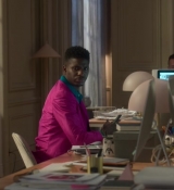 Emily_in_Paris_S02E04_WEBRip_x264-ION10_1950.jpg