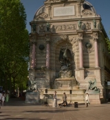 Emily_in_Paris_S02E04_WEBRip_x264-ION10_2103.jpg