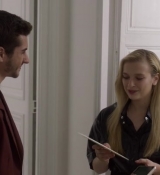 Emily_in_Paris_S02E04_WEBRip_x264-ION10_2116.jpg