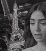 Emily_in_Paris_S02E04_WEBRip_x264-ION10_2139.jpg