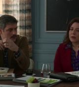 Emily_in_Paris_S02E04_WEBRip_x264-ION10_2229.jpg