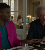 Emily_in_Paris_S02E04_WEBRip_x264-ION10_2235.jpg