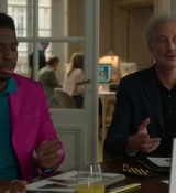 Emily_in_Paris_S02E04_WEBRip_x264-ION10_2256.jpg