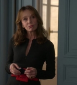 Emily_in_Paris_S02E04_WEBRip_x264-ION10_2296.jpg