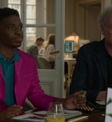 Emily_in_Paris_S02E04_WEBRip_x264-ION10_2337.jpg