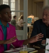 Emily_in_Paris_S02E04_WEBRip_x264-ION10_2340.jpg