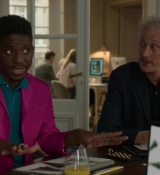 Emily_in_Paris_S02E04_WEBRip_x264-ION10_2341.jpg