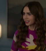 Emily_in_Paris_S02E04_WEBRip_x264-ION10_2356.jpg