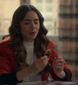 Emily_in_Paris_S02E05_WEBRip_x264-ION10_0236.jpg
