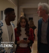 Emily_in_Paris_S02E05_WEBRip_x264-ION10_0289.jpg