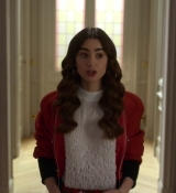 Emily_in_Paris_S02E05_WEBRip_x264-ION10_0300.jpg