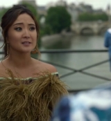 Emily_in_Paris_S02E05_WEBRip_x264-ION10_0570.jpg