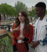Emily_in_Paris_S02E05_WEBRip_x264-ION10_0574.jpg