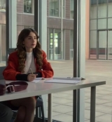 Emily_in_Paris_S02E05_WEBRip_x264-ION10_0600.jpg
