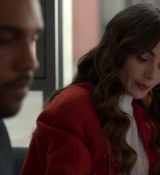 Emily_in_Paris_S02E05_WEBRip_x264-ION10_0647.jpg