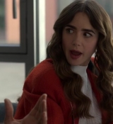 Emily_in_Paris_S02E05_WEBRip_x264-ION10_0674.jpg