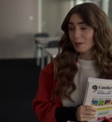 Emily_in_Paris_S02E05_WEBRip_x264-ION10_0745.jpg