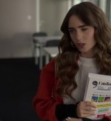 Emily_in_Paris_S02E05_WEBRip_x264-ION10_0748.jpg