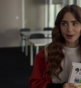 Emily_in_Paris_S02E05_WEBRip_x264-ION10_0795.jpg