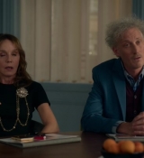 Emily_in_Paris_S02E05_WEBRip_x264-ION10_1001.jpg