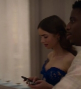 Emily_in_Paris_S02E05_WEBRip_x264-ION10_1036.jpg