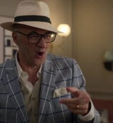 Emily_in_Paris_S02E05_WEBRip_x264-ION10_1062.jpg