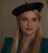 Emily_in_Paris_S02E05_WEBRip_x264-ION10_1109.jpg