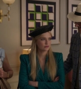Emily_in_Paris_S02E05_WEBRip_x264-ION10_1135.jpg